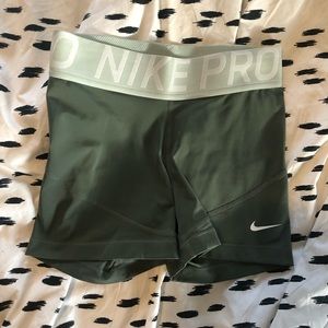 Nike Pro Spandex Athletic Compression Shorts